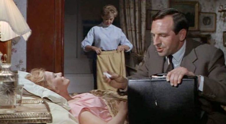 Spotting Leonard Rossiter in ‘The Devil’s Own’, a.k.a. ‘The Witches’